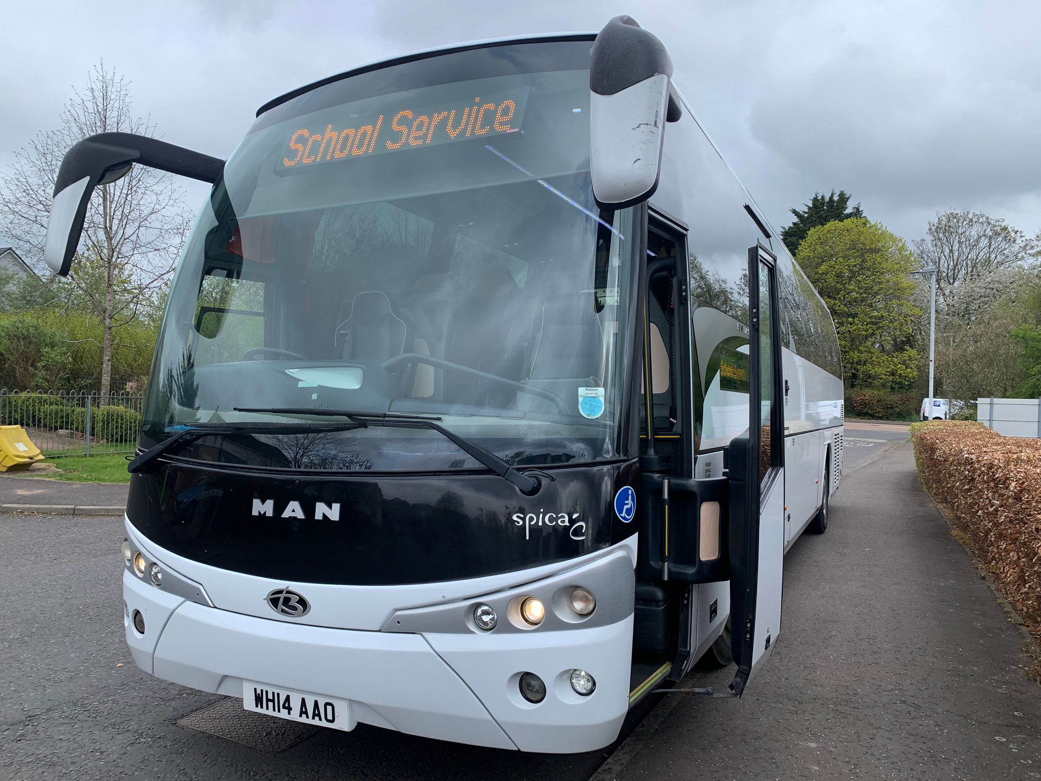 Wheelchair Accessible Coach for hire fife scotland
