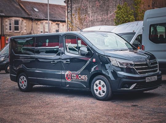 8 Seat Renault Master Minibus
